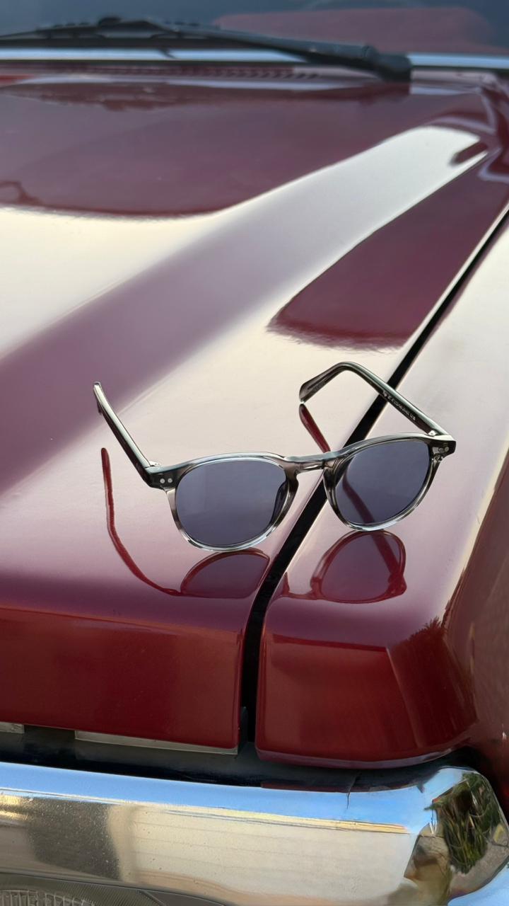 Figo - Smoke Grey